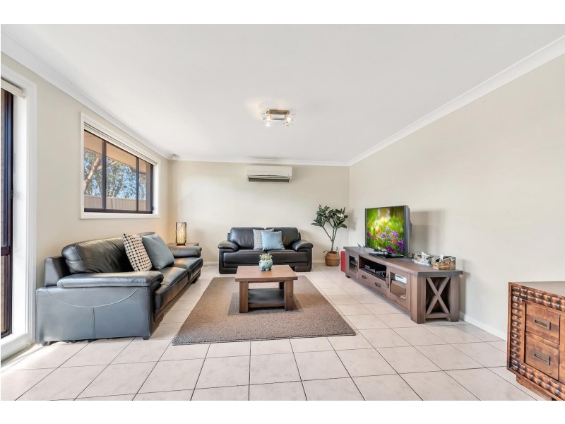 23 Mawbanna Close, West Hoxton NSW 2171