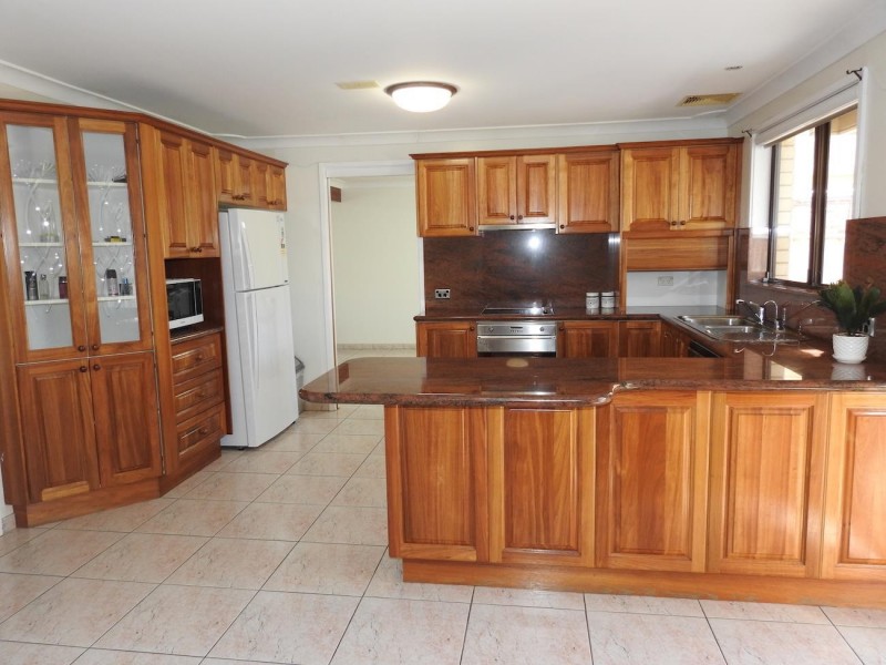 7 Tennyson St, Wetherill Park NSW 2164
