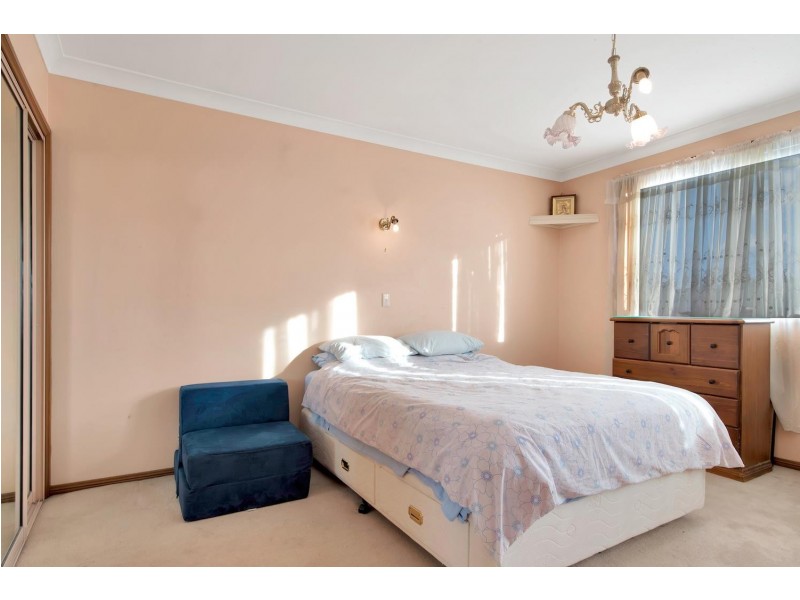 24 Heysen Street, Abbotsbury NSW 2176