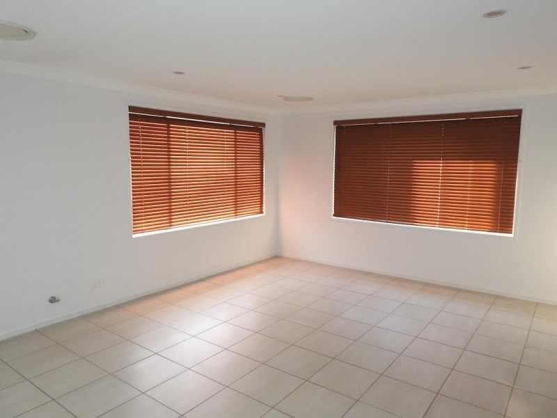 3 Custance Street, Middleton Grange NSW 2171