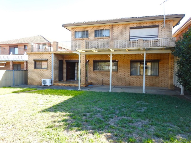 11 Candlewood Street, Bossley Park NSW 2176