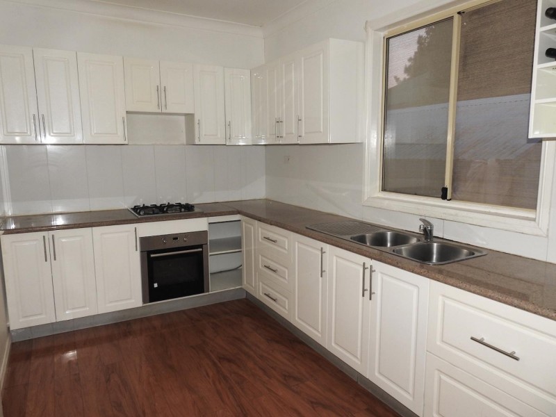 27  Hardy Street, Fairfield NSW 2165