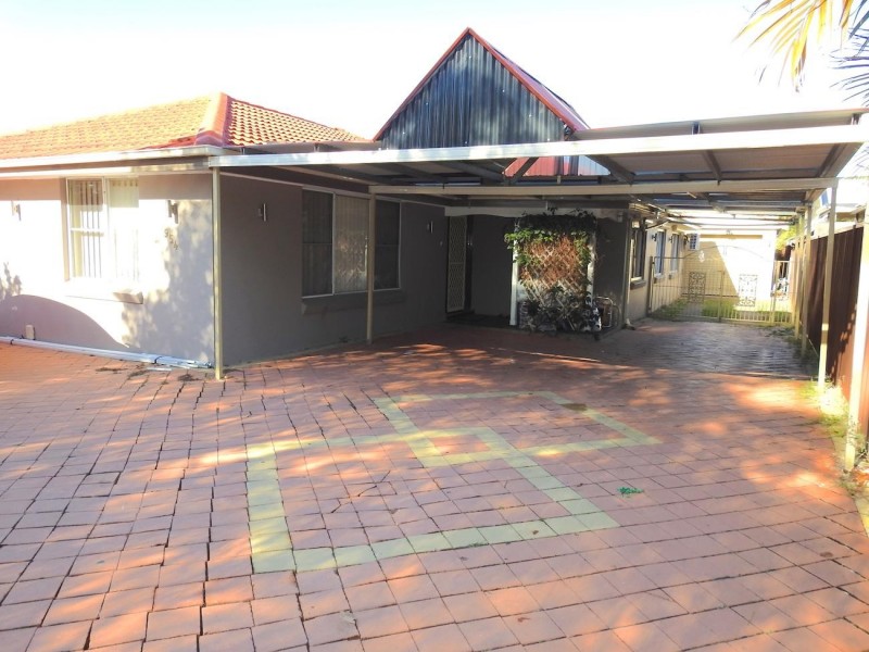 954 The Horsley Drive, Wetherill Park NSW 2164
