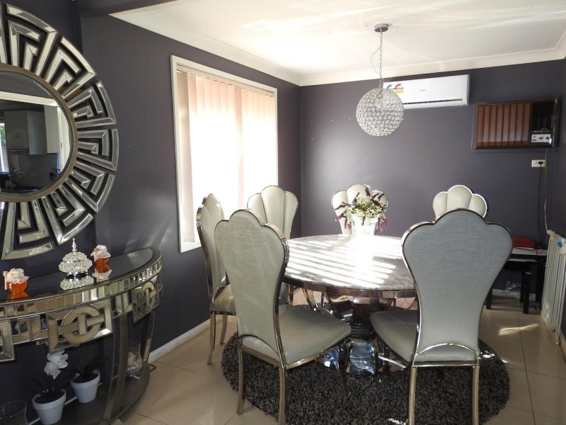 954 The Horsley Drive, Wetherill Park NSW 2164