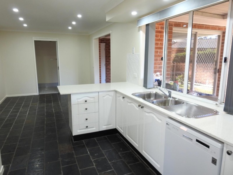 11 Mildara Place, Edensor Park NSW 2176