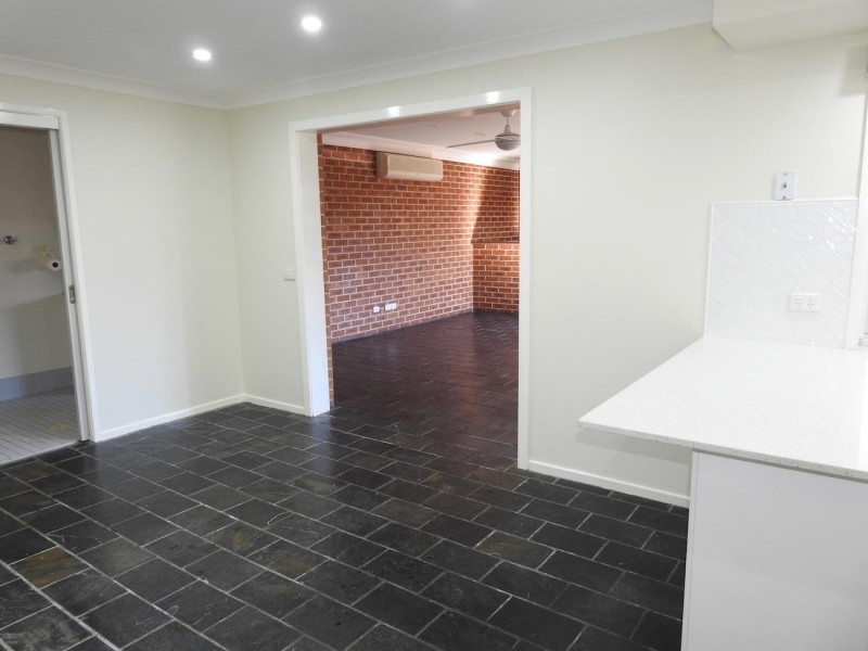 11 Mildara Place, Edensor Park NSW 2176