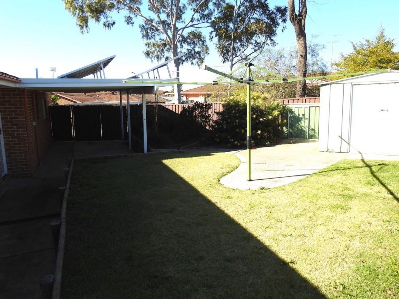 11 Mildara Place, Edensor Park NSW 2176