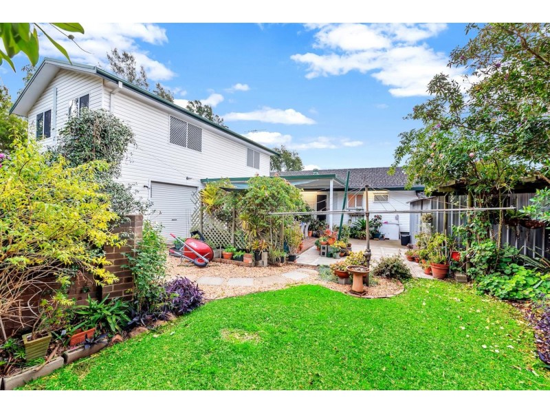 18 Goodacre Avenue, Fairfield West NSW 2165