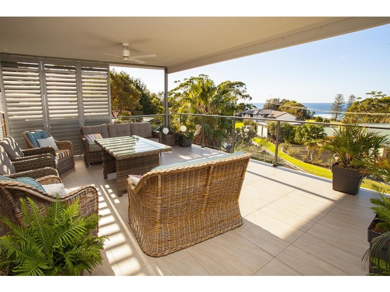 11 Elanora Place, Coledale NSW 2515