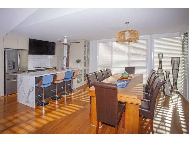 11 Elanora Place, Coledale NSW 2515