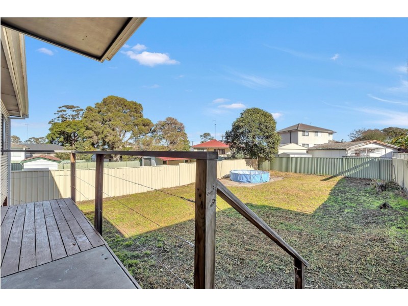 5 Fairfield Road, Woodpark NSW 2164