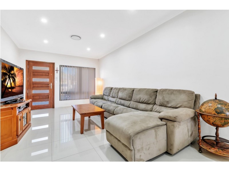 34 Green Avenue, Smithfield NSW 2164