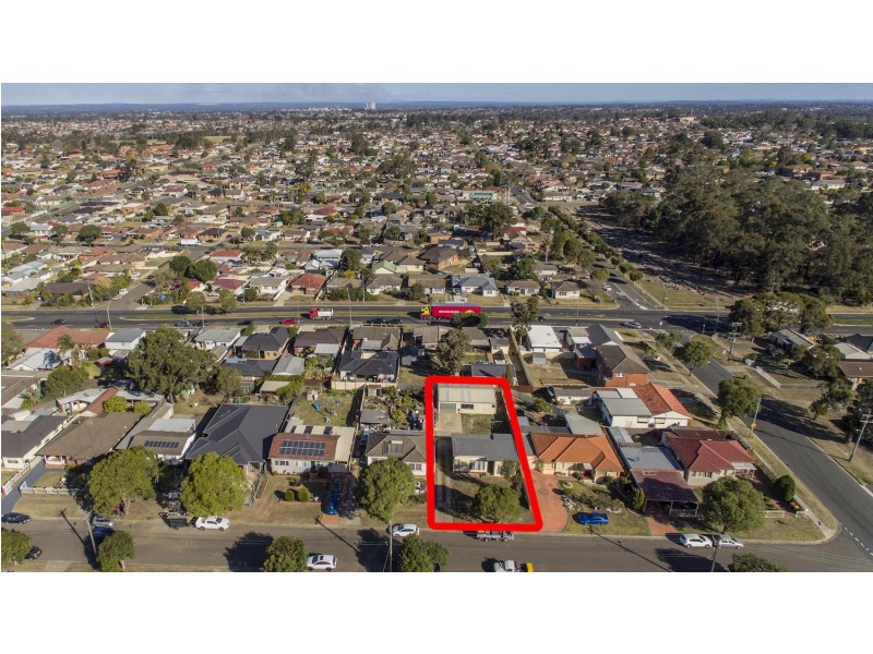 4 Hinkler Street, Smithfield NSW 2164