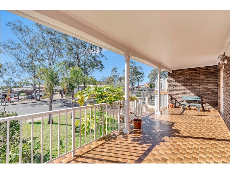 8 Gwandalan Road, Edensor Park NSW 2176