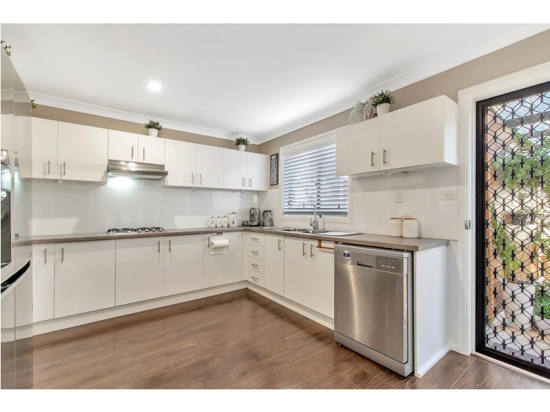 22c Kitson Way, Casula NSW 2170