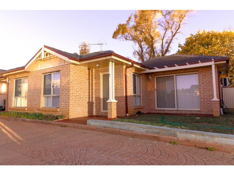 16A Oxford Street, Smithfield NSW 2164