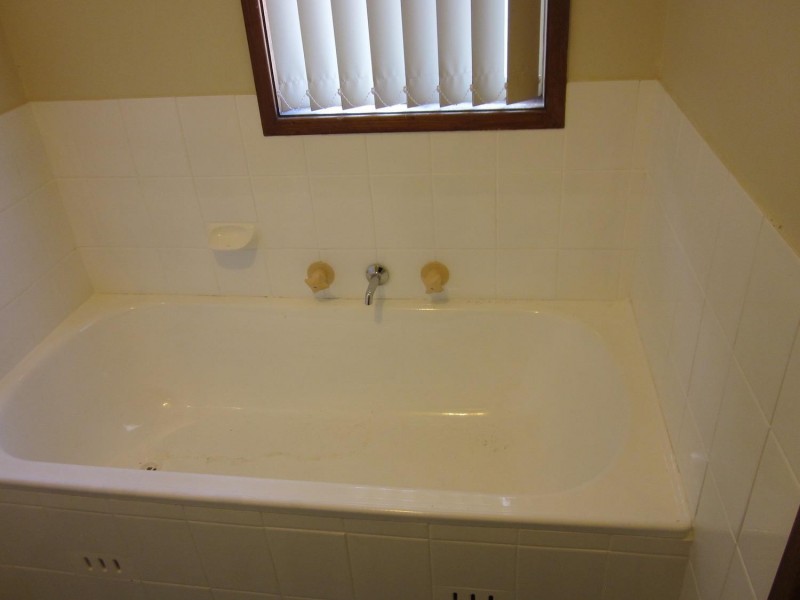 20 Kellerman Drive, St Helens Park NSW 2560