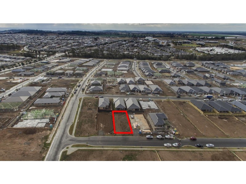 28 Toovey Avenue, Oran Park NSW 2570