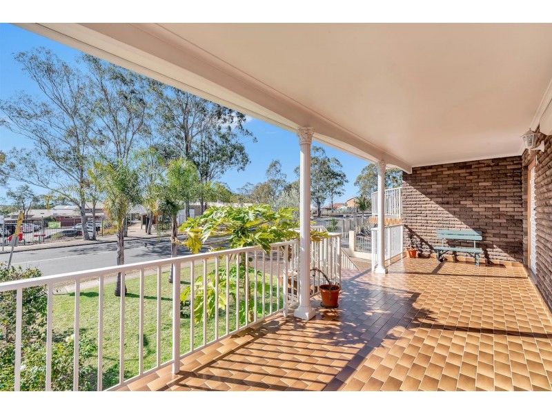 8 Gwandalan Road, Edensor Park NSW 2176