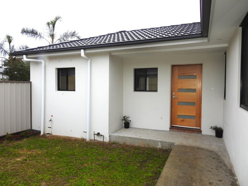 25A Norfolk Avenue, Fairfield West NSW 2165