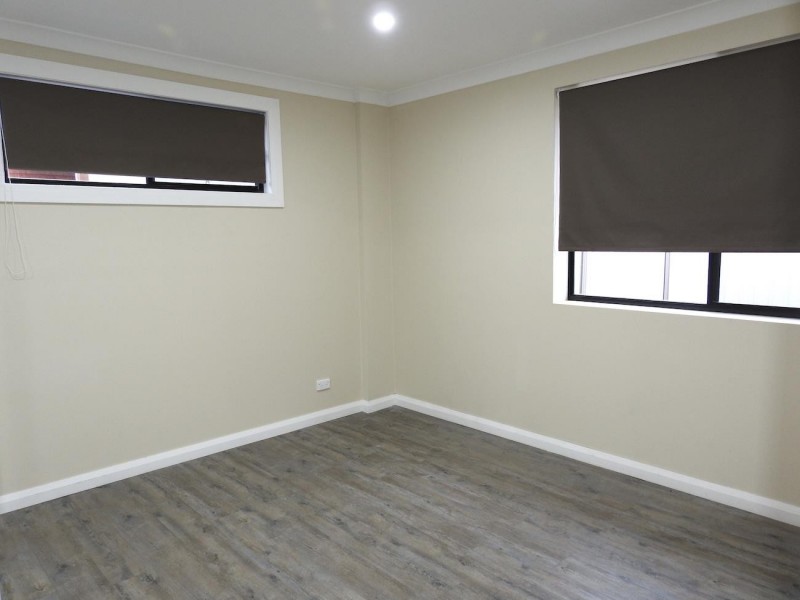 25A Norfolk Avenue, Fairfield West NSW 2165