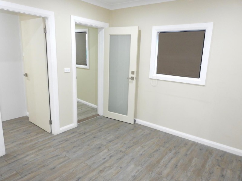 25A Norfolk Avenue, Fairfield West NSW 2165