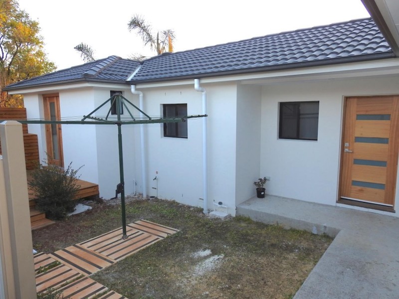 25A Norfolk Avenue, Fairfield West NSW 2165