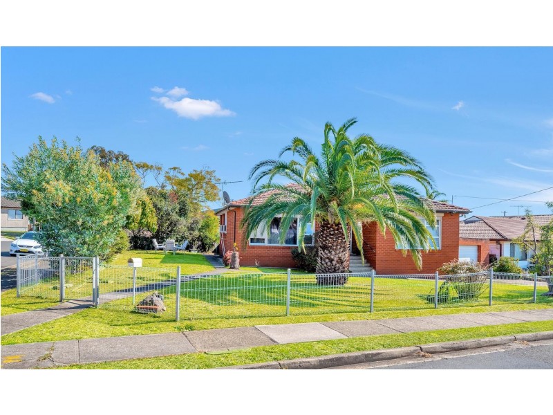 2 Stacey Street, Fairfield West NSW 2165