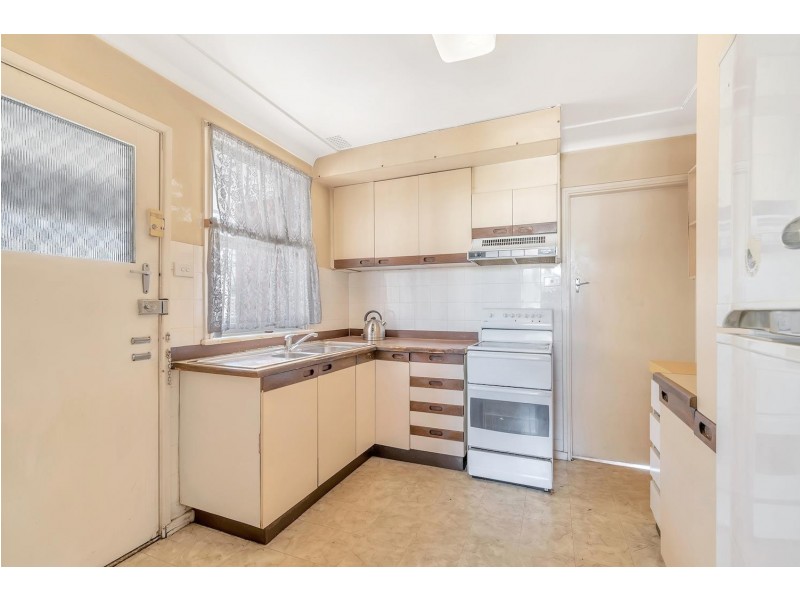 2 Stacey Street, Fairfield West NSW 2165