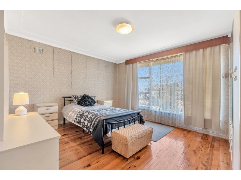 2 Stacey Street, Fairfield West NSW 2165