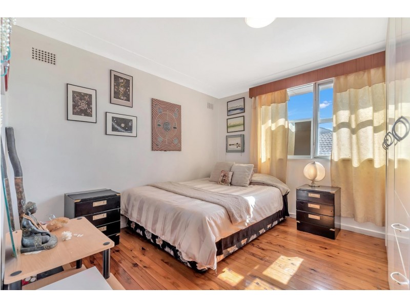2 Stacey Street, Fairfield West NSW 2165