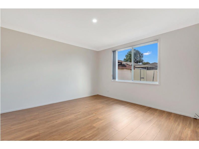 10 Winburndale Road, Wakeley NSW 2176