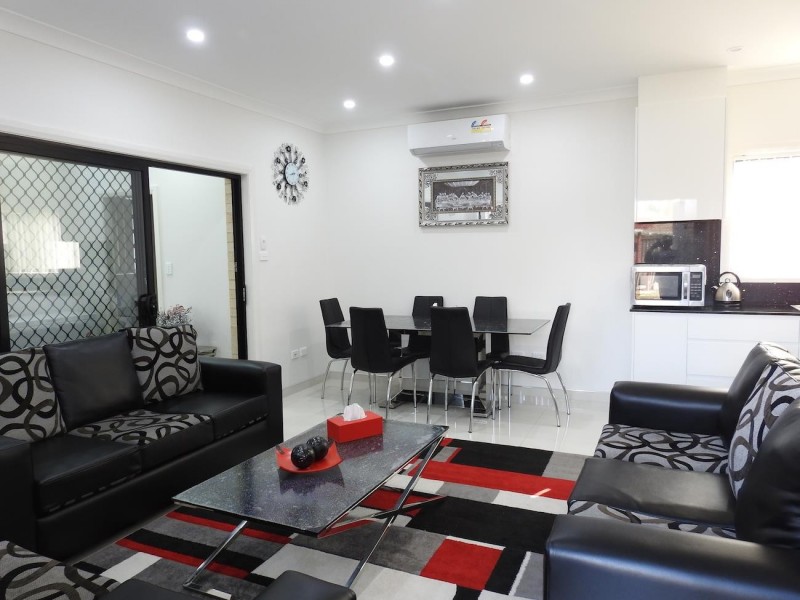 13A Hope Crescent, Bossley Park NSW 2176