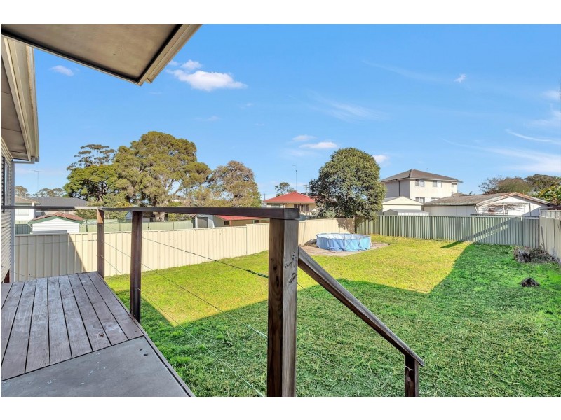 5 Fairfield Road, Woodpark NSW 2164