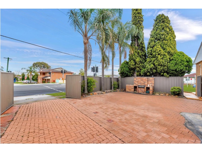 1 Beaumont Street, Smithfield NSW 2164