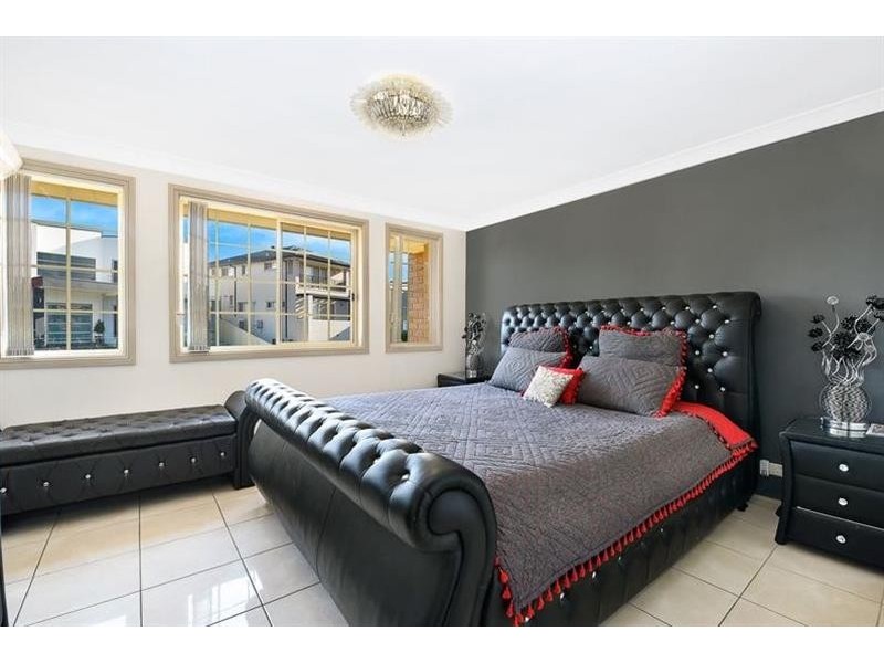 32A Cuthbert Crescent, Edensor Park NSW 2176