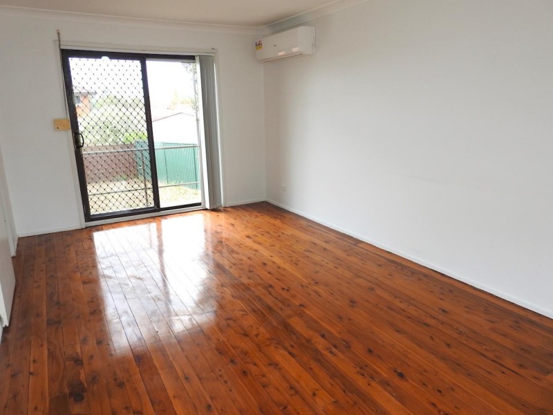 30 Dalton Place, Fairfield West NSW 2165