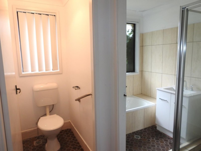 30 Dalton Place, Fairfield West NSW 2165