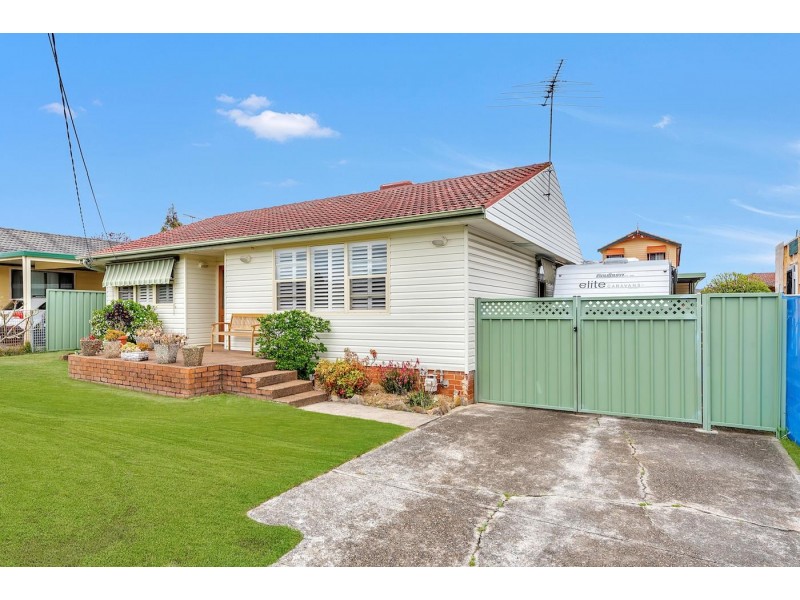 61 Maud Street, Fairfield West NSW 2165