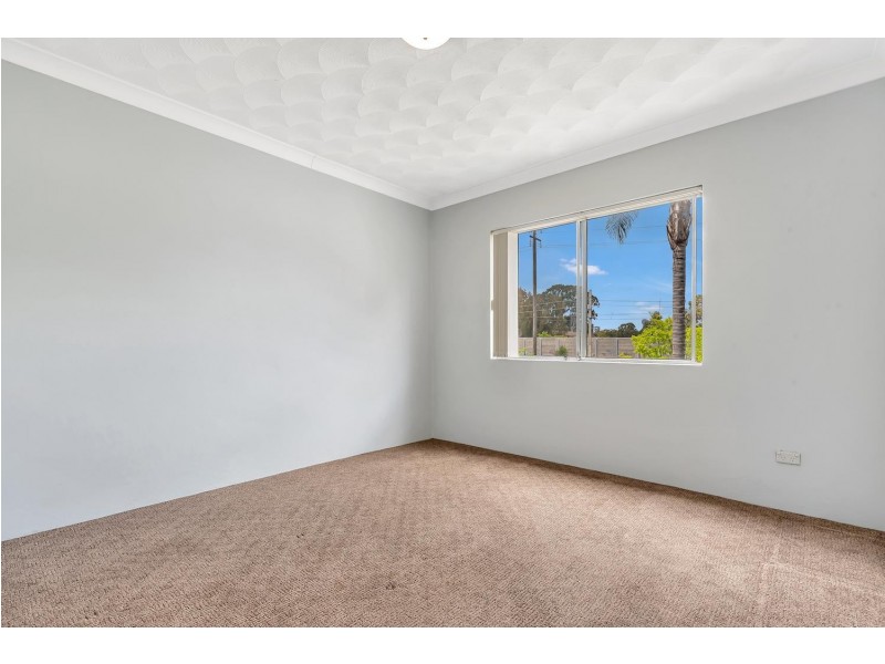 2/7 Carramar Avenue, Carramar NSW 2163