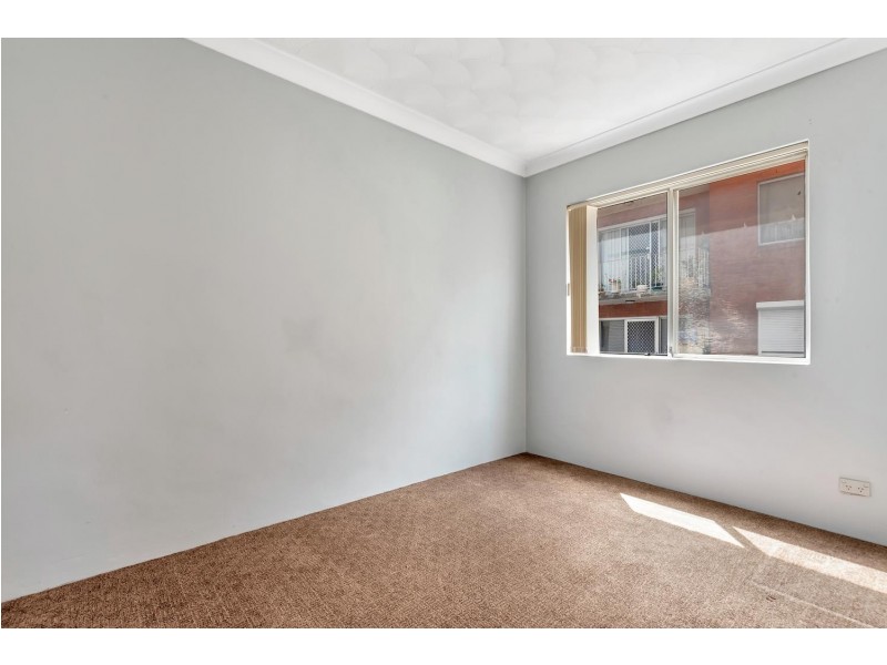 2/7 Carramar Avenue, Carramar NSW 2163