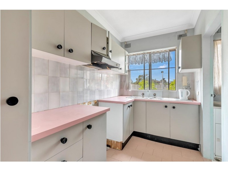 2/7 Carramar Avenue, Carramar NSW 2163