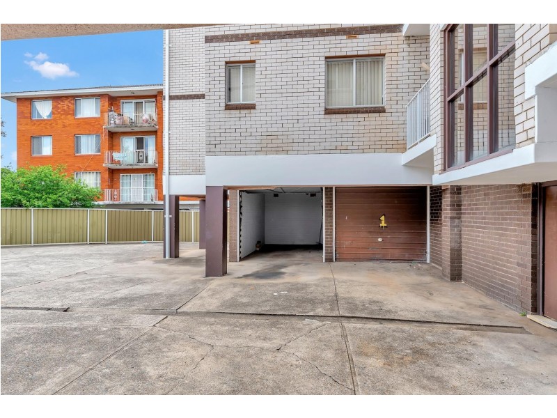 2/7 Carramar Avenue, Carramar NSW 2163