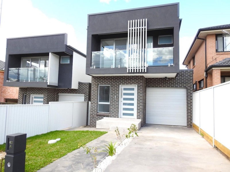 42 Evans Street, Fairfield Heights NSW 2165