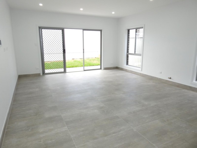 42 Evans Street, Fairfield Heights NSW 2165