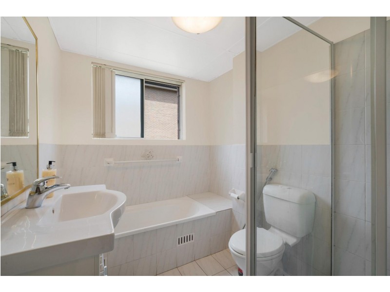 4/145 Pitt Street, Merrylands NSW 2160