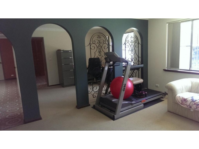 11 Goudhurst Place, Gosnells WA 6110