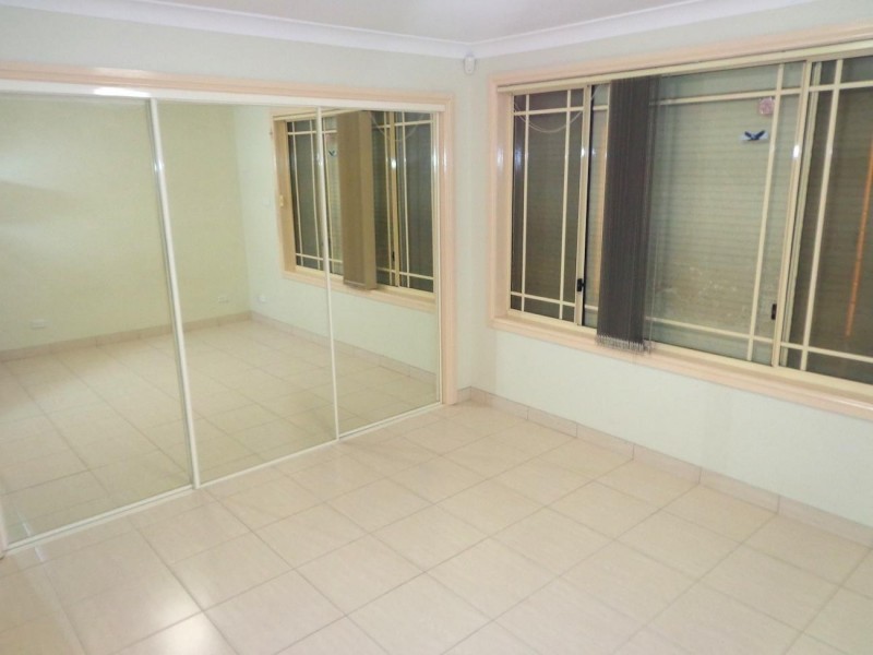 3 Gallagher Street, St Helens Park NSW 2560