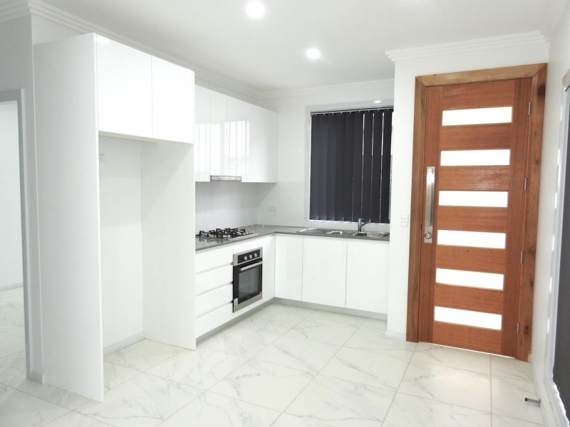 8A Adaptaur Close, Bossley Park NSW 2176