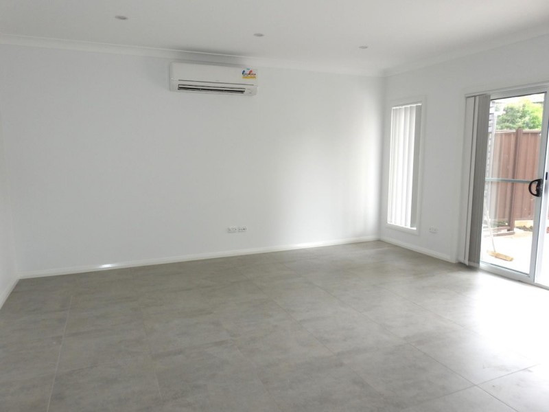 Edensor Park NSW 2176